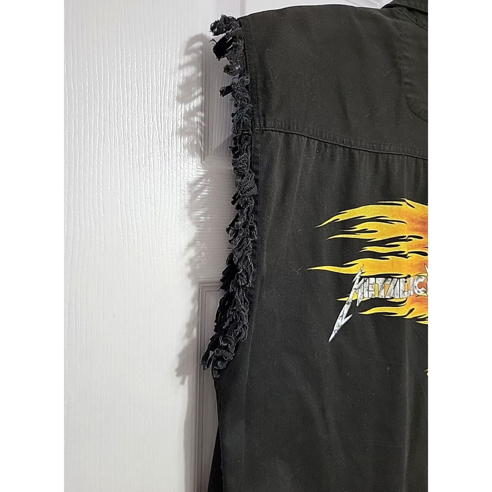 Vintage VINTAGE Cotton Heritage Mens Vest Shirt Black 90s Logo Embroidered Skull Button Up Size M Black Mens Vest Size US M / EU 48-50 / 2 - 5 Thumbnail