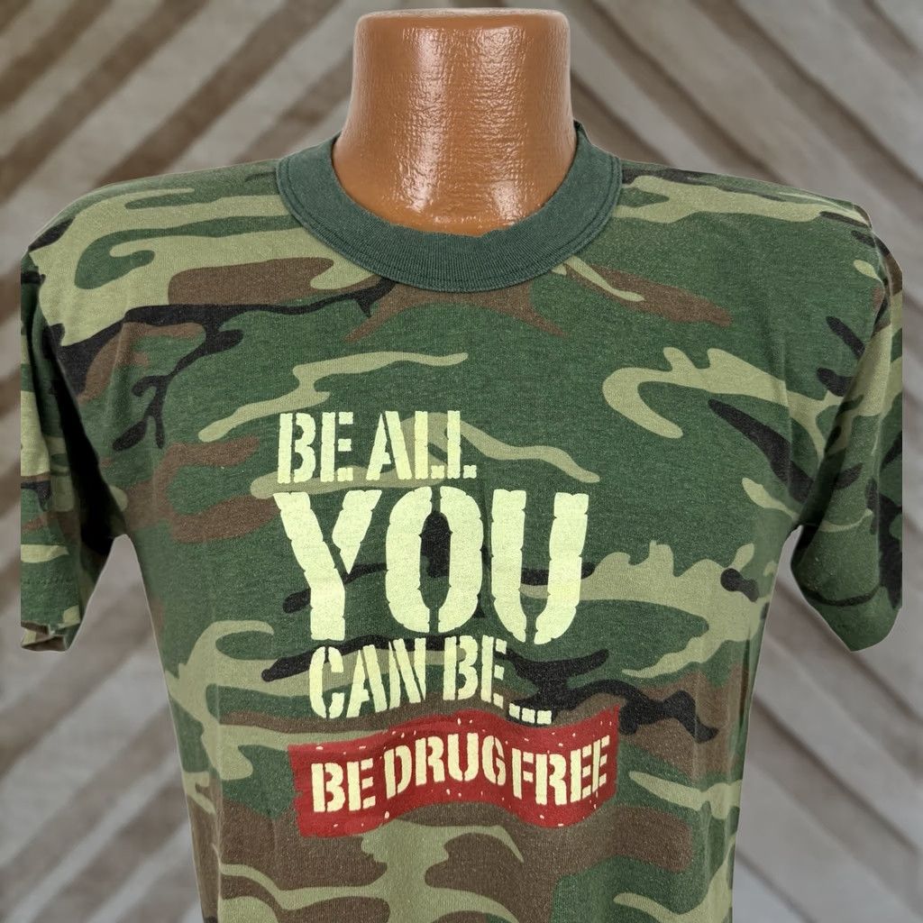 Rothco VINTAGE Rothco Camouflage Shirt Mens M T-Shirt 90s Y2K Green Cotton Blend Jersey Short Sleeve Crew Neck Mens Size US M / EU 48-50 / 2 - 1 Thumbnail