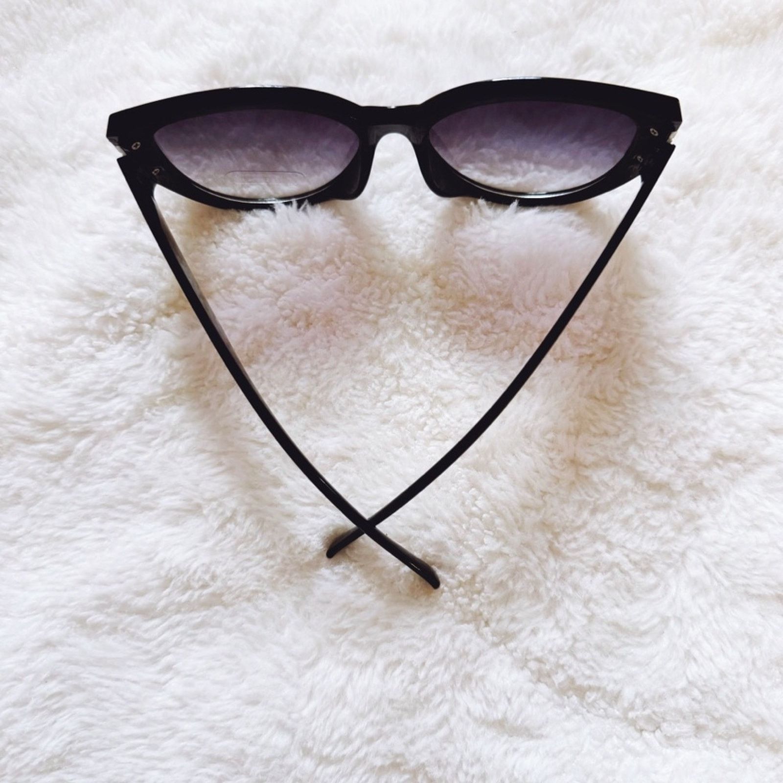 Other Rosy Black Cat Eye Oversized Sunglasses Size ONE SIZE - 8 Thumbnail