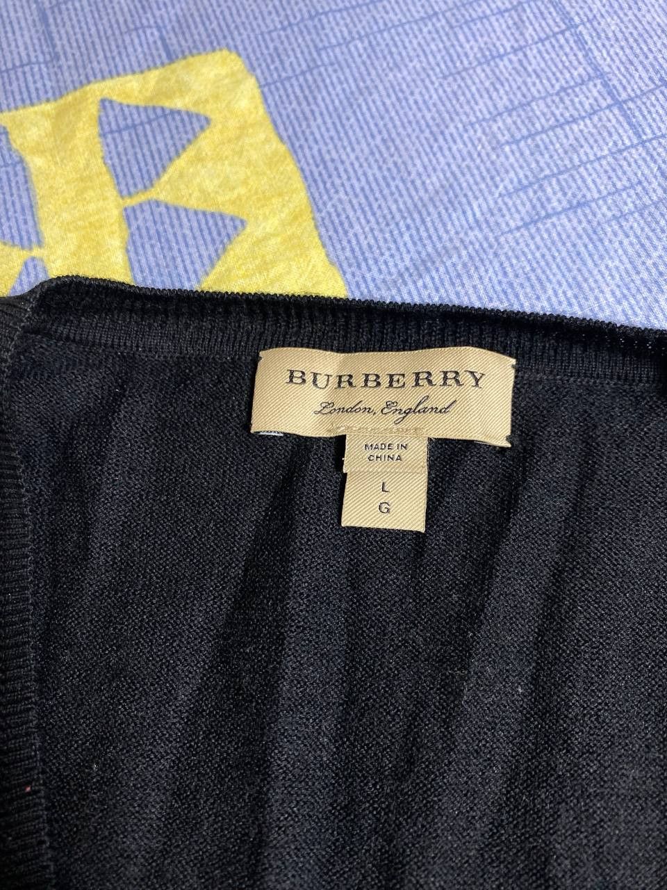Burberry Thomas Burberry Vintage Sweater V Neck Size US L / EU 52-54 / 3 - 5 Thumbnail