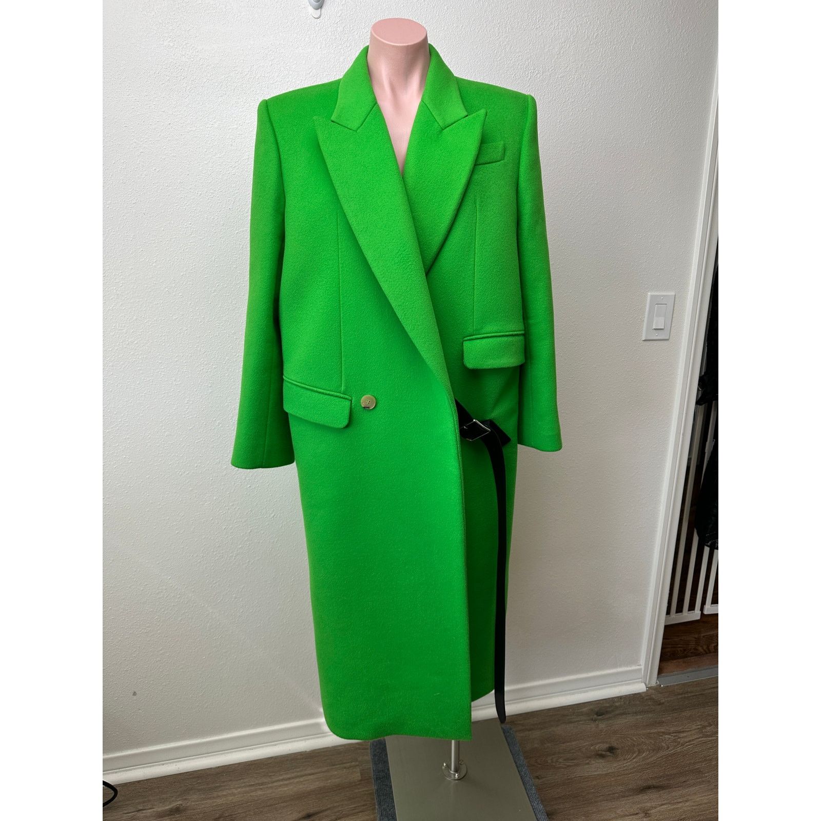 Alexander McQueen Alexander McQueen Lime Green Fitted Wool Coat Made in Italy Size M / US 6-8 / IT 42-44 - 1 Thumbnail