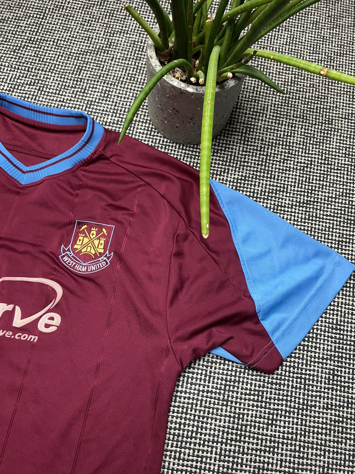 Reebok × Vintage West ham United Reebok vintage rare soccer jersey Size US S / EU 44-46 / 1 - 5 Thumbnail
