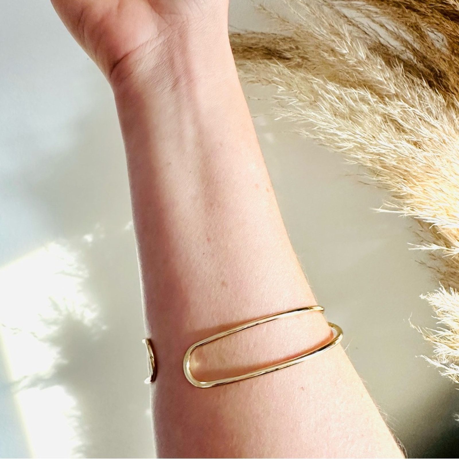 Nordstrom NEW NORDSTROM 14kt Gold Band Twisted Bracelet Bangle Cuff Size ONE SIZE - 8 Thumbnail