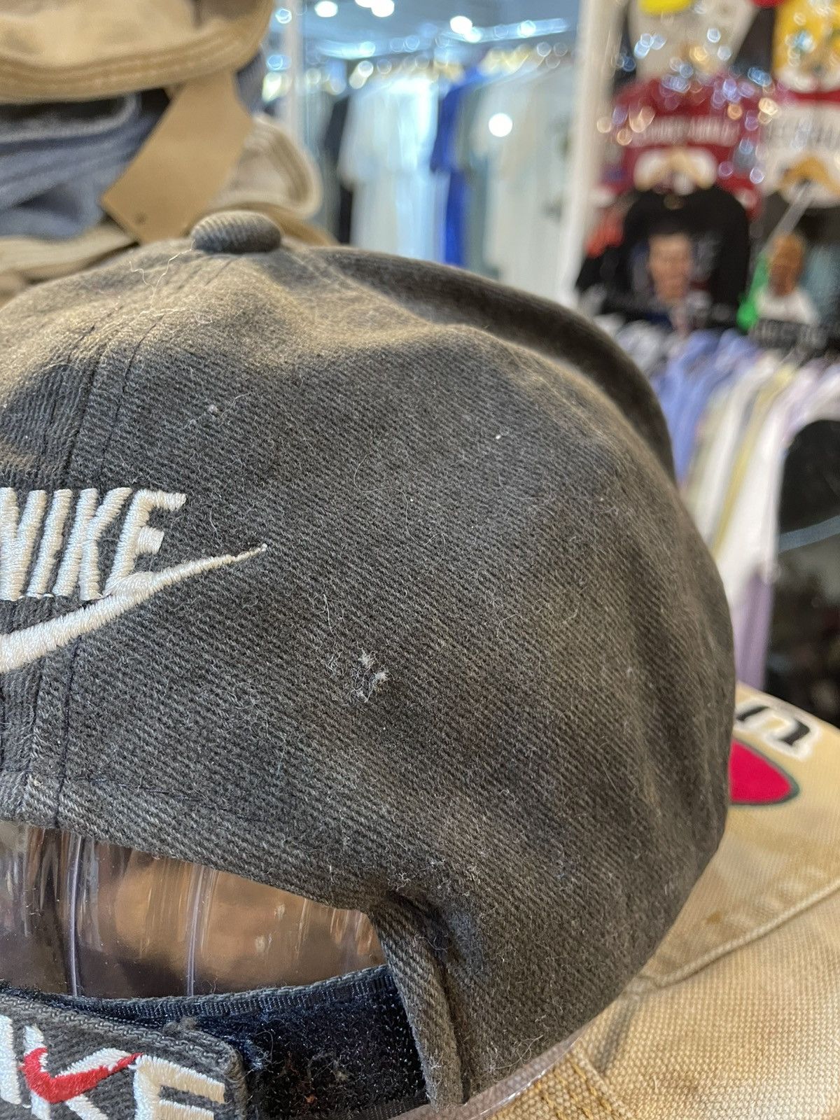 Nike Rare Vintage Nike Air Spell Out Cap Size ONE SIZE - 6 Thumbnail