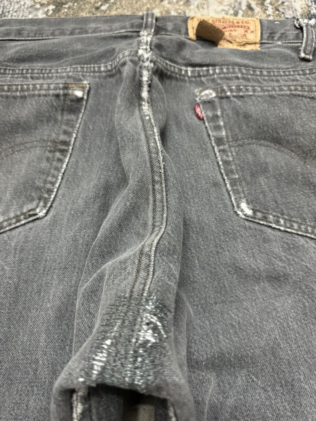 Levi's × Levi's Vintage Clothing × Vintage Vintage Levi’s 501 Distressed Pokdot White Black faded W34 Size US 34 / EU 50 - 10 Thumbnail