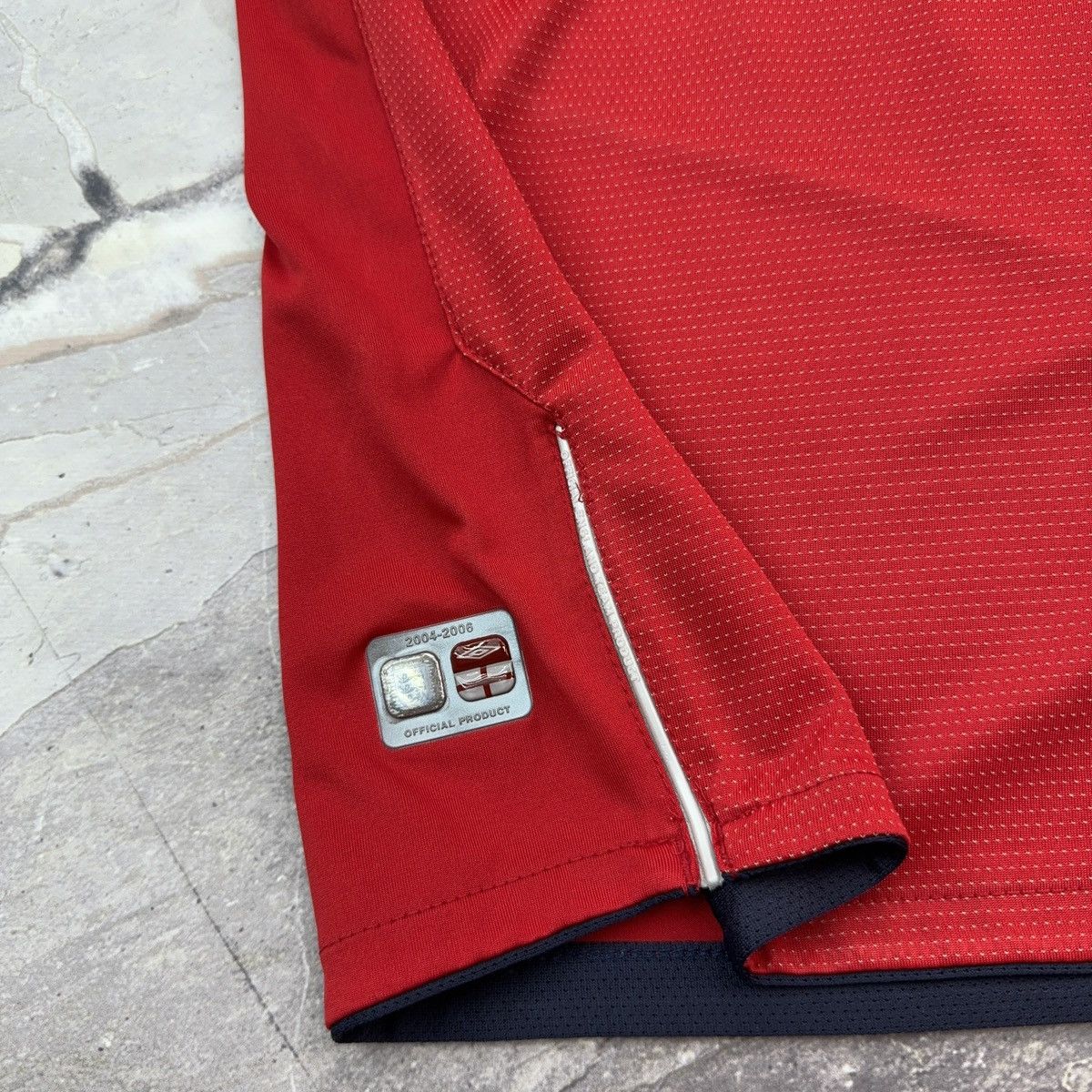 Umbro Umbro England Jersey 2004-06 Away Kit Soccer Football Shirt Size US L / EU 52-54 / 3 - 12 Thumbnail