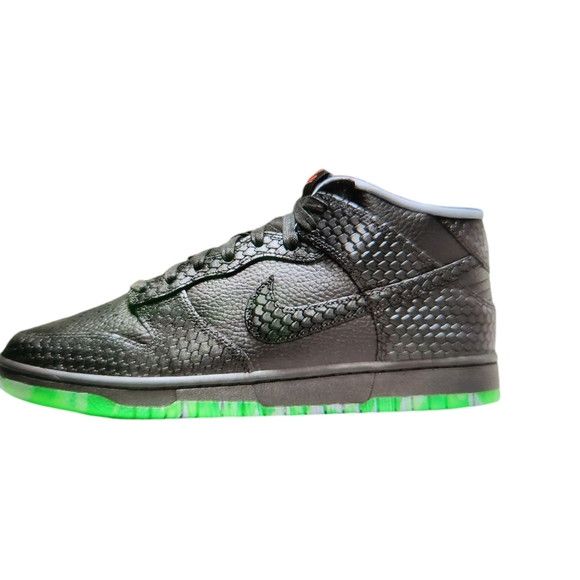 Nike Nike dunk Headless horseman Size US 10 / EU 43 - 1 Thumbnail
