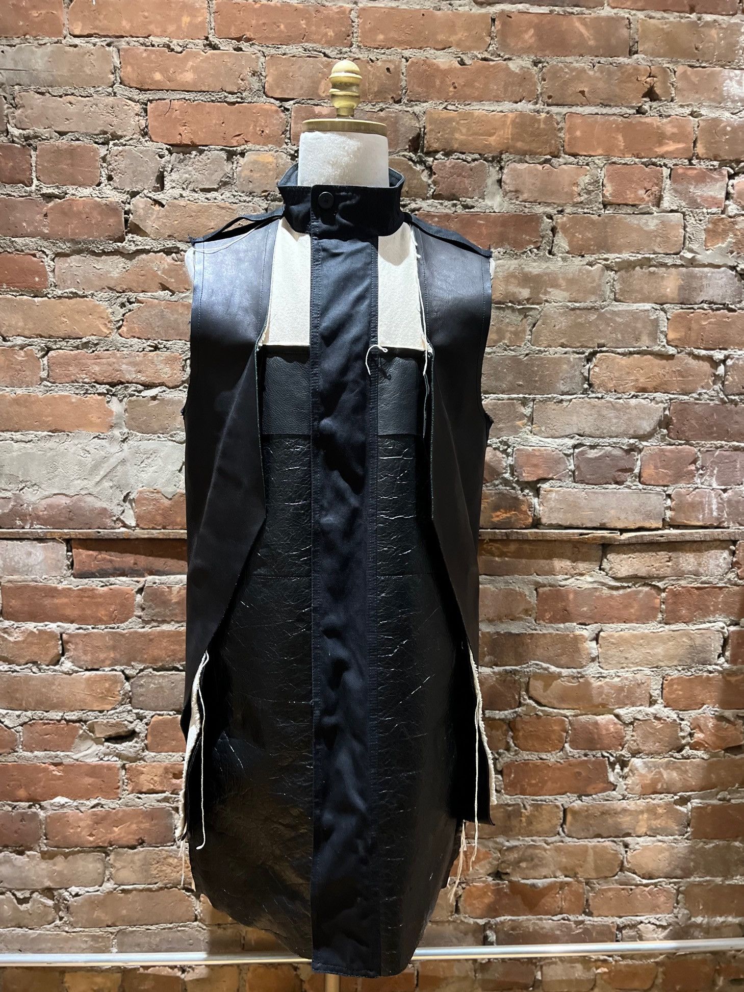 Rick Owens Rick Owens Mainline Mock Neck Leather Vest Size US M / EU 48-50 / 2 - 2 Thumbnail