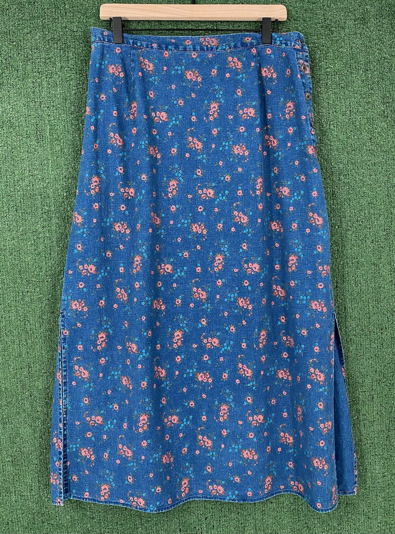 Vintage Y2K Denim Jean Floral All Over Print Long Skirt 34” Waist Size 34" / US 12 / IT 48 - 1 Thumbnail