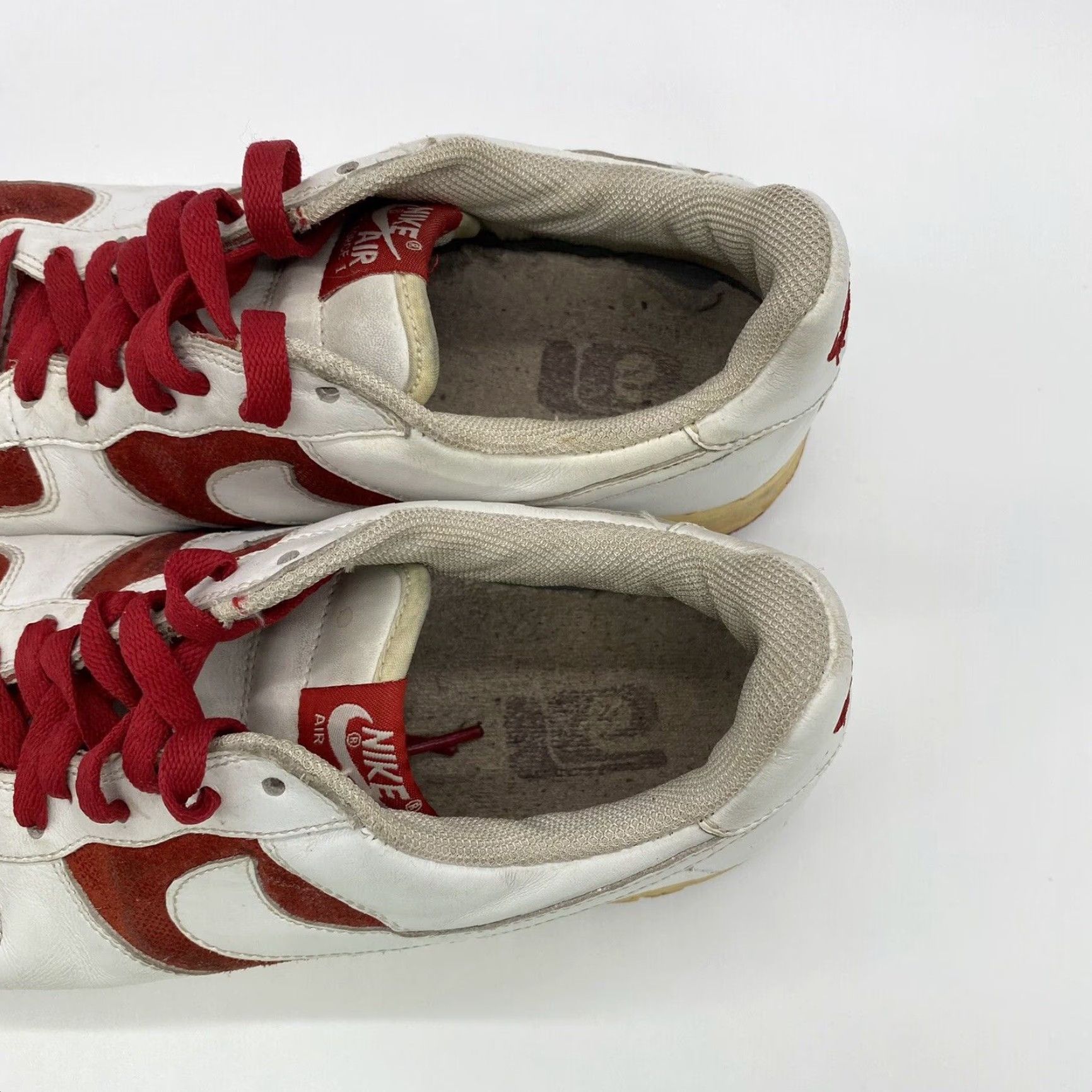 Nike VINTAGE Nike Air Force 1 WMNS Sneaker Women’s US 11.5 EU 44 Leather Varsity Red White 2005 Size US 9 / IT 39 - 5 Thumbnail