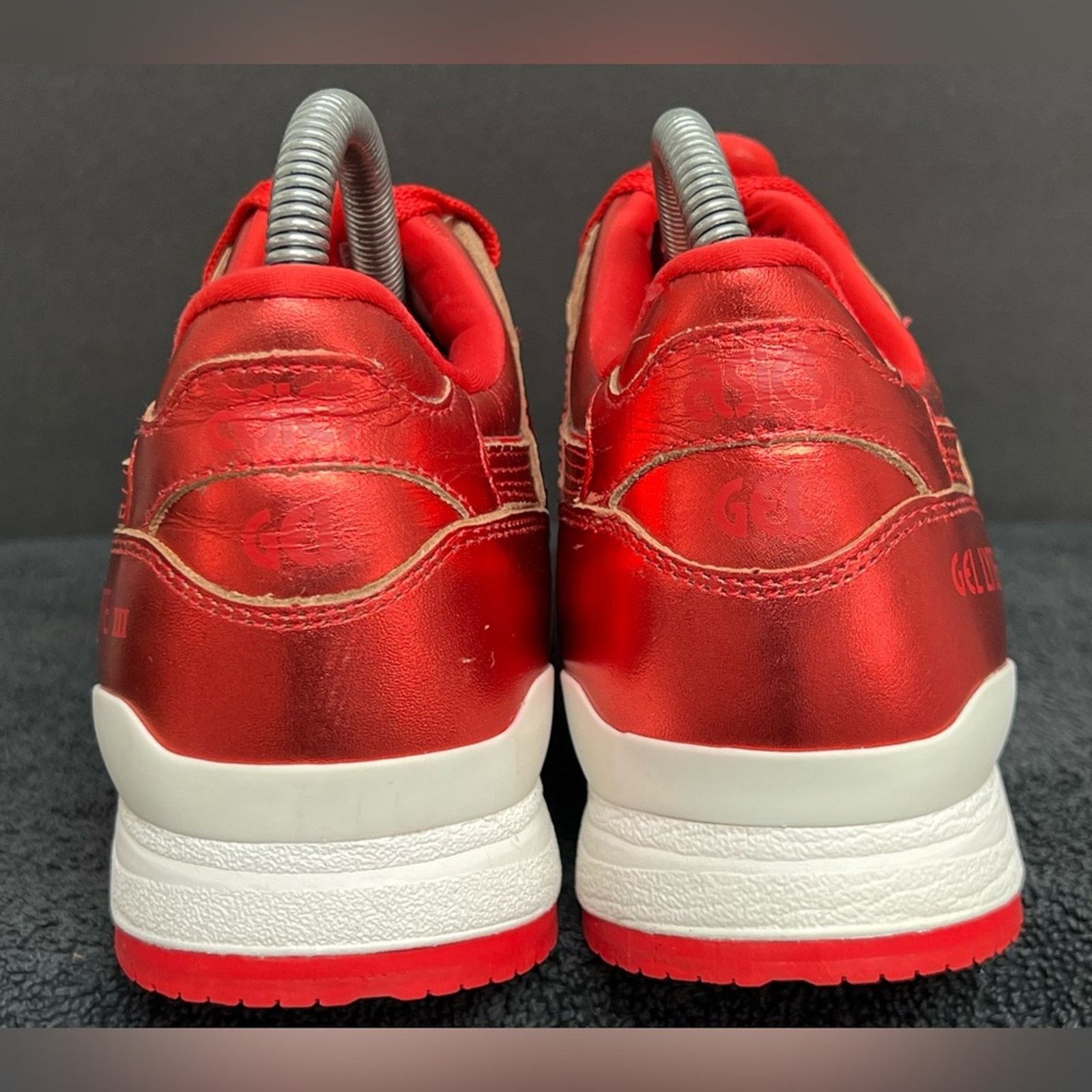 Asics Womens Asics Gel Lyte III Metallic Shoes WORN ONCE CHRISTMAS Size US 7.5 / IT 37.5 - 6 Thumbnail