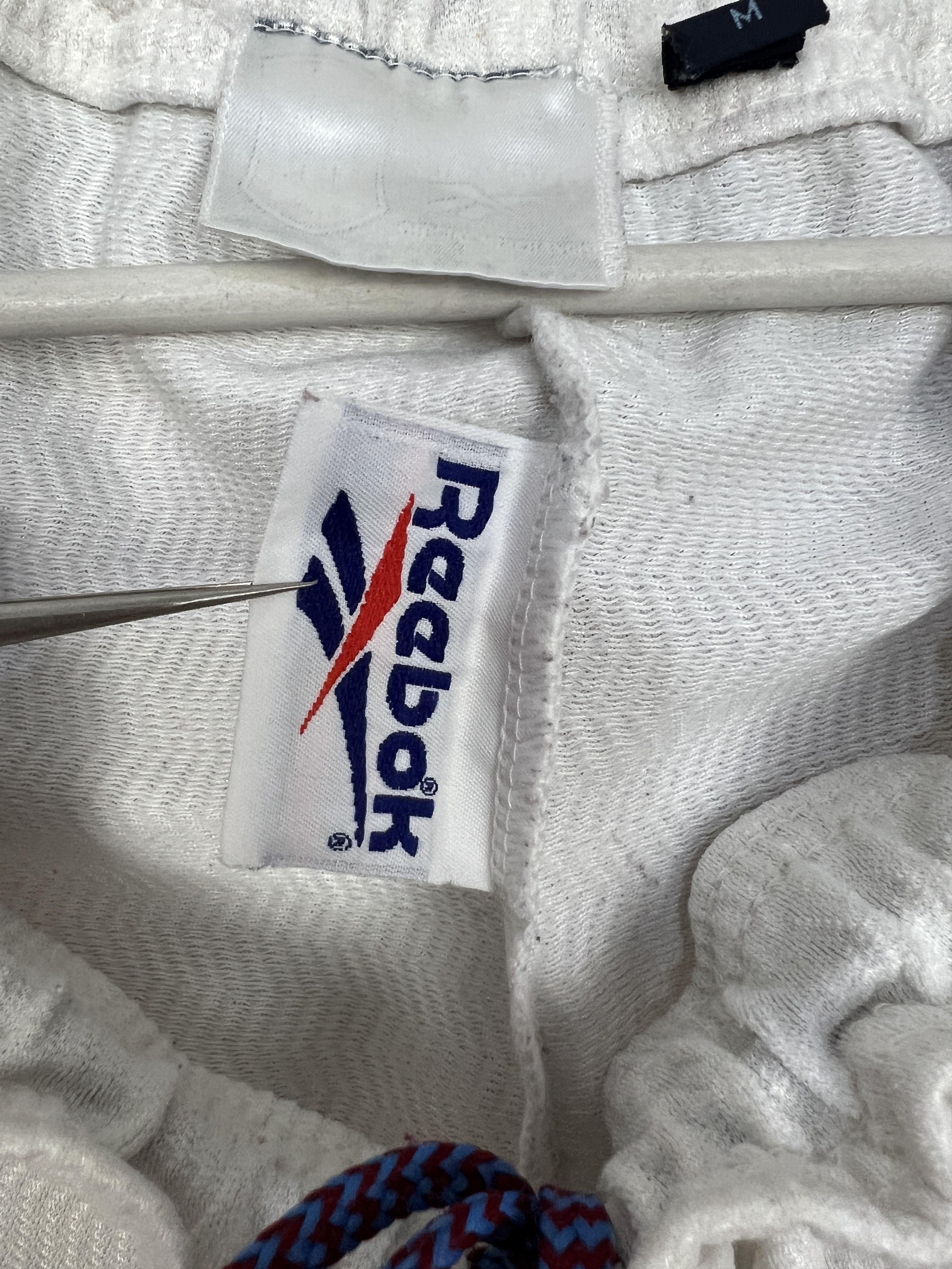 Reebok Vintage 90's Reebok Aston Villa Football Shorts Athletic M Size US 32 / EU 48 - 12 Thumbnail