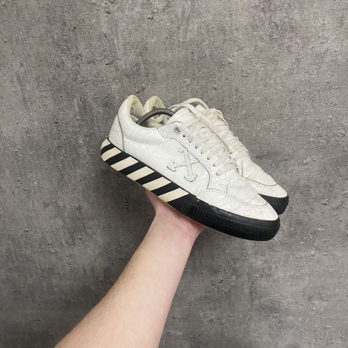 Off-White Off White Vulcanized Low Top White Sneakers Size US 8 / EU 41 - 4 Thumbnail