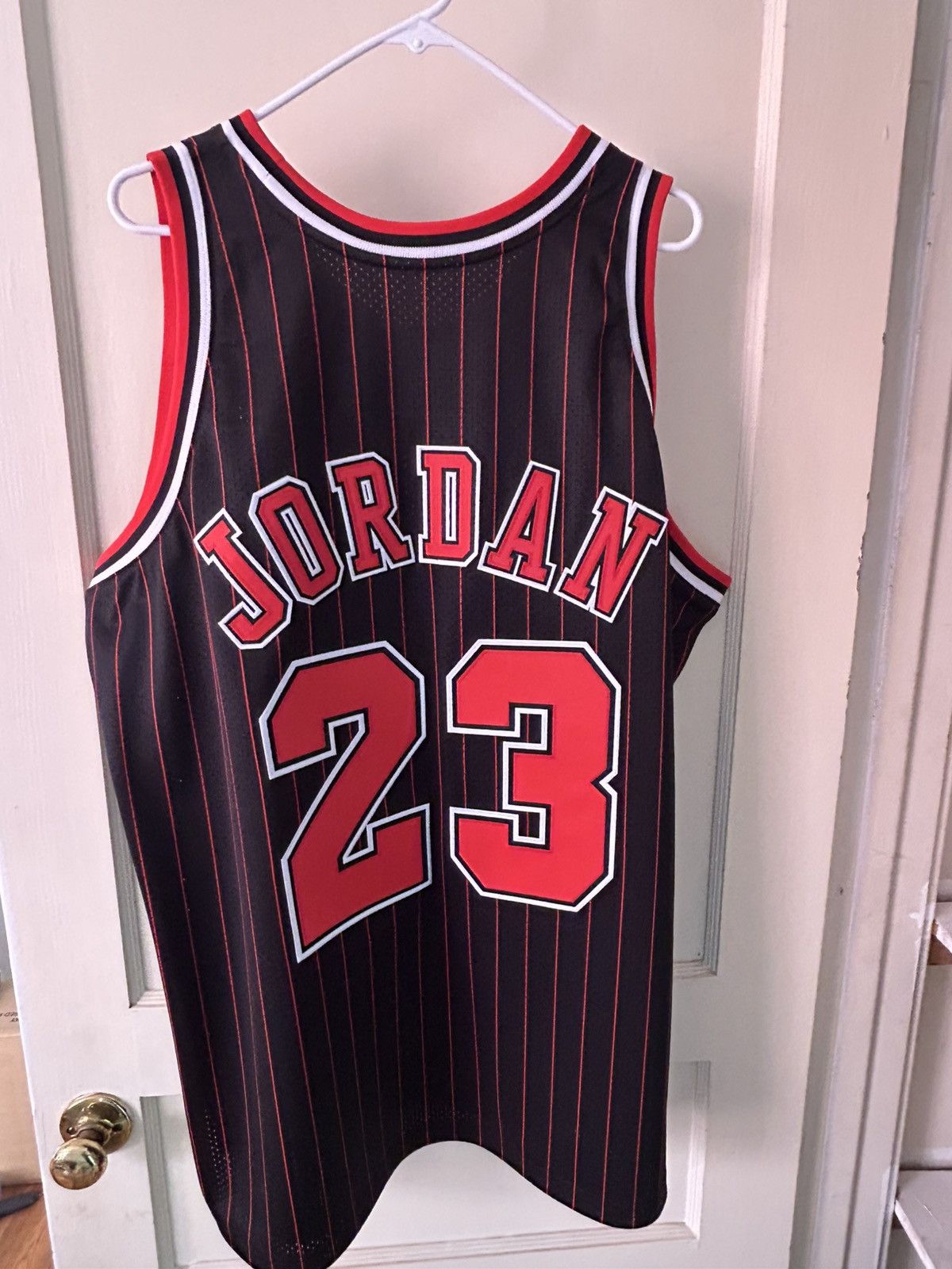 Mitchell & Ness × NBA × Vintage Authentic Michael Jordan Chicago Bulls Jersey Size US XXL / EU 58 / 5 - 2 Thumbnail