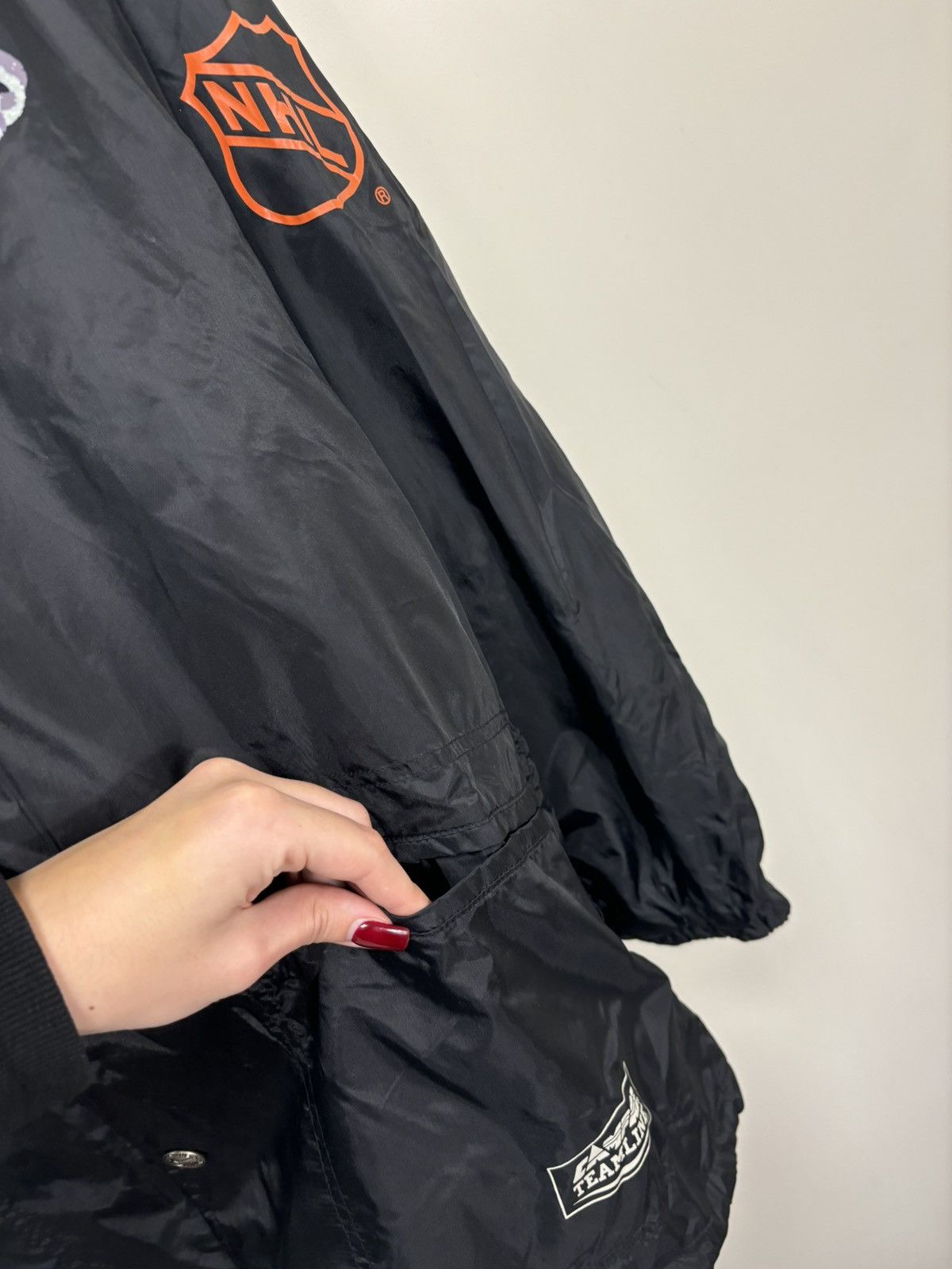 NHL Vintage Chicago Blackhawks NHL Big Logo Rare Jacket Size US XL / EU 56 / 4 - 7 Thumbnail