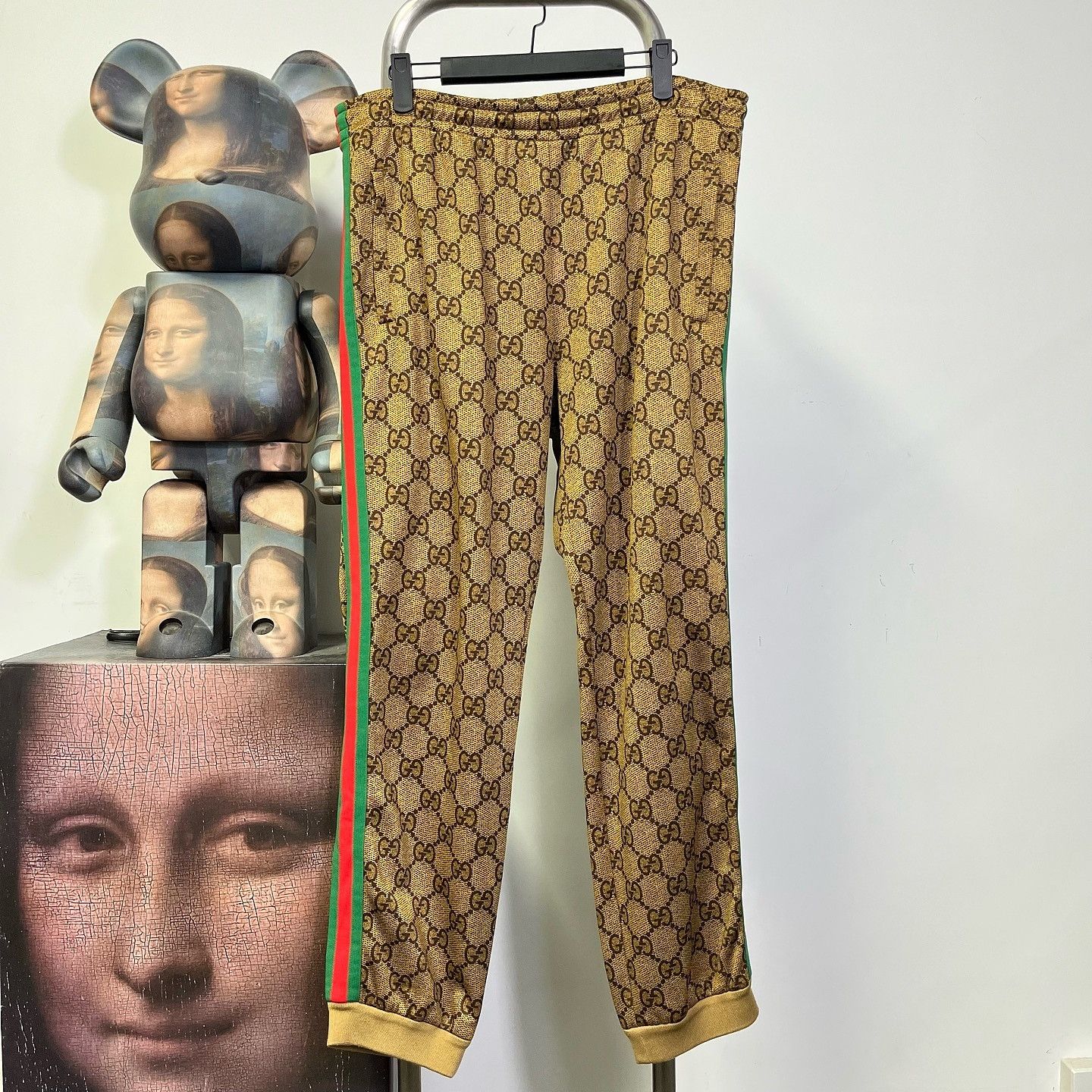 Gucci Gucci GG Supreme Joggers Size M Size US 32 / EU 48 - 1 Thumbnail