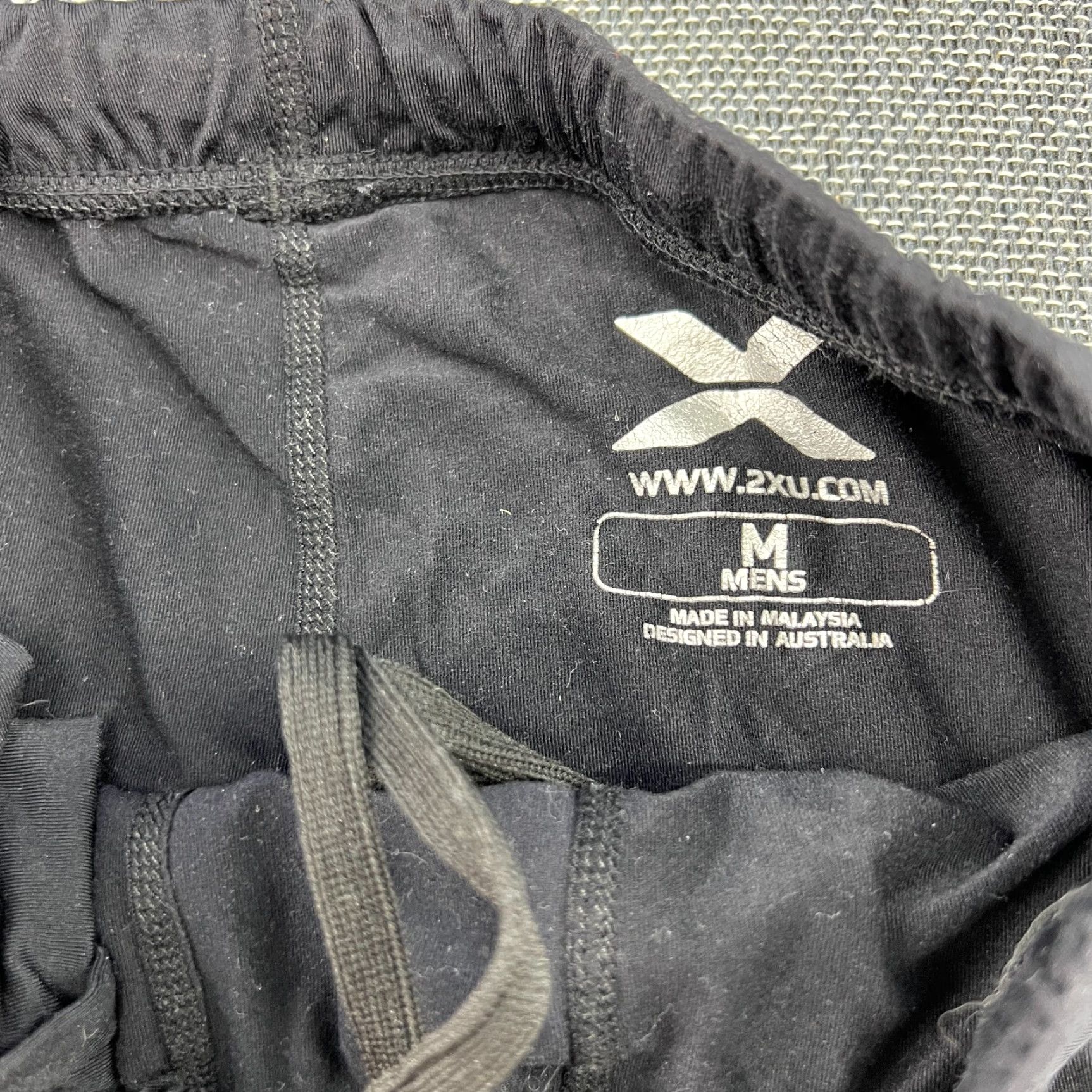 2XU 2XU Mens Compression Pants Medium Sport Spandex Elite Black Tights Athletic Shirt? Size US 31 - 6 Thumbnail