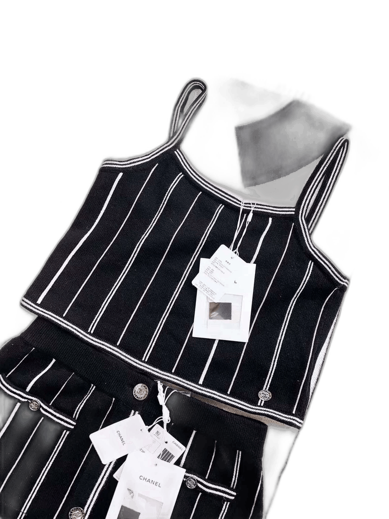 Chanel Chanel Black and White Striped Knit Top Size S / US 4 / IT 40 - 1 Thumbnail