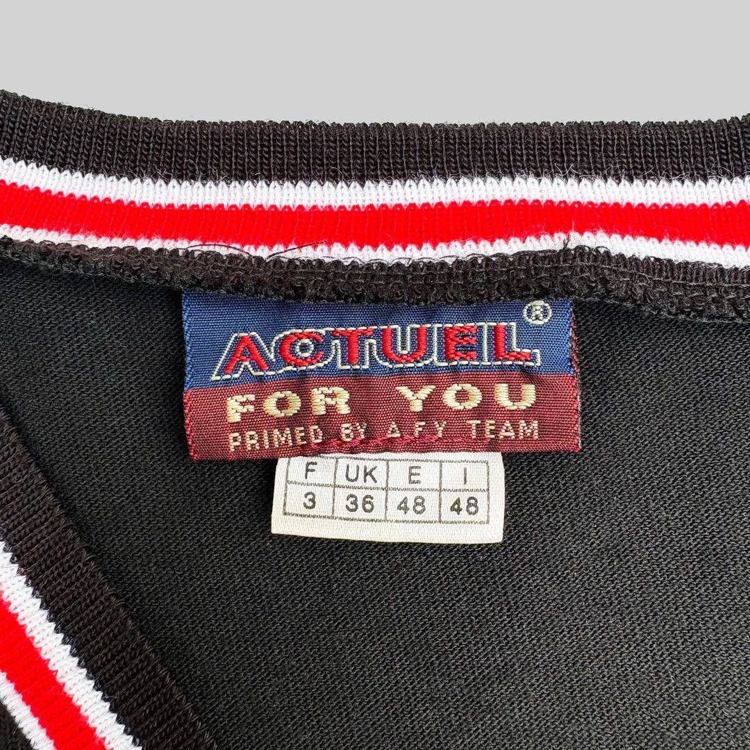 Vintage Eric Cantona 1990 90s Vintage Manchester United Fan Jersey Size US XL / EU 56 / 4 - 4 Thumbnail