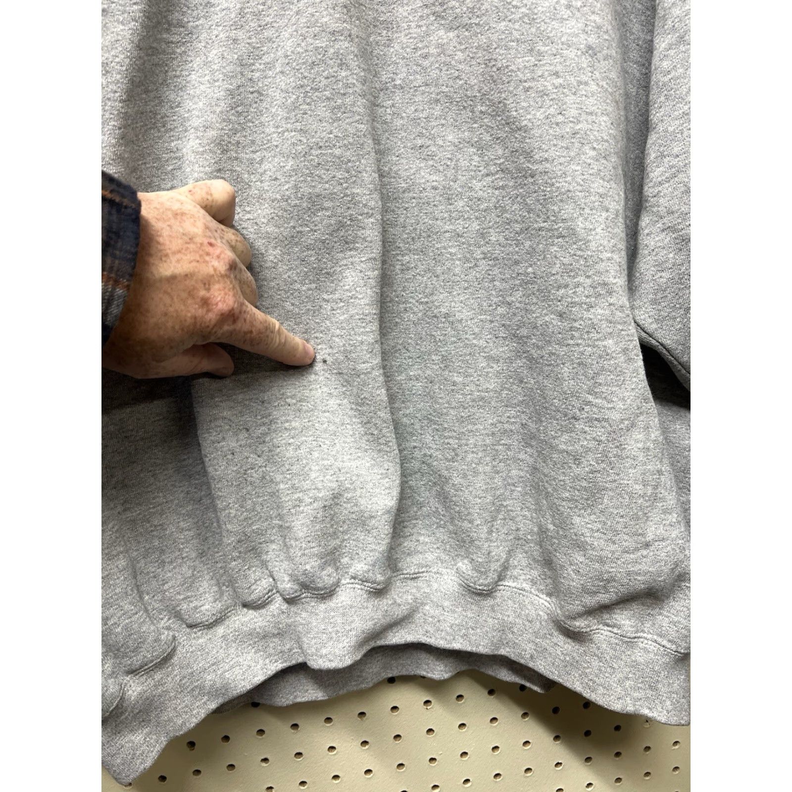 Nike VINTAGE Nike Sweatshirt 90s Made In USA Side Swoosh Crewneck Pullover Size XL Gray Unisex Adults Cotton Blend Embroidered Graphic No Size US XL / EU 56 / 4 - 3 Thumbnail