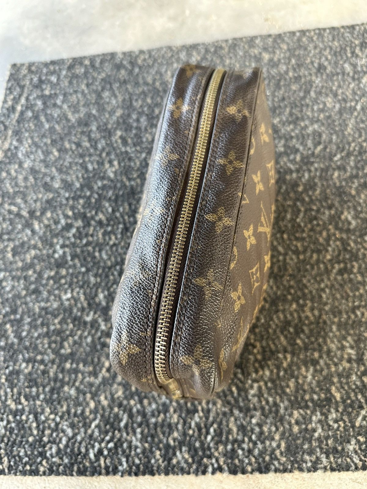 Louis Vuitton Louis Vuitton Vintage Monogram Toiletry Pouch Unisex Size ONE SIZE - 4 Thumbnail