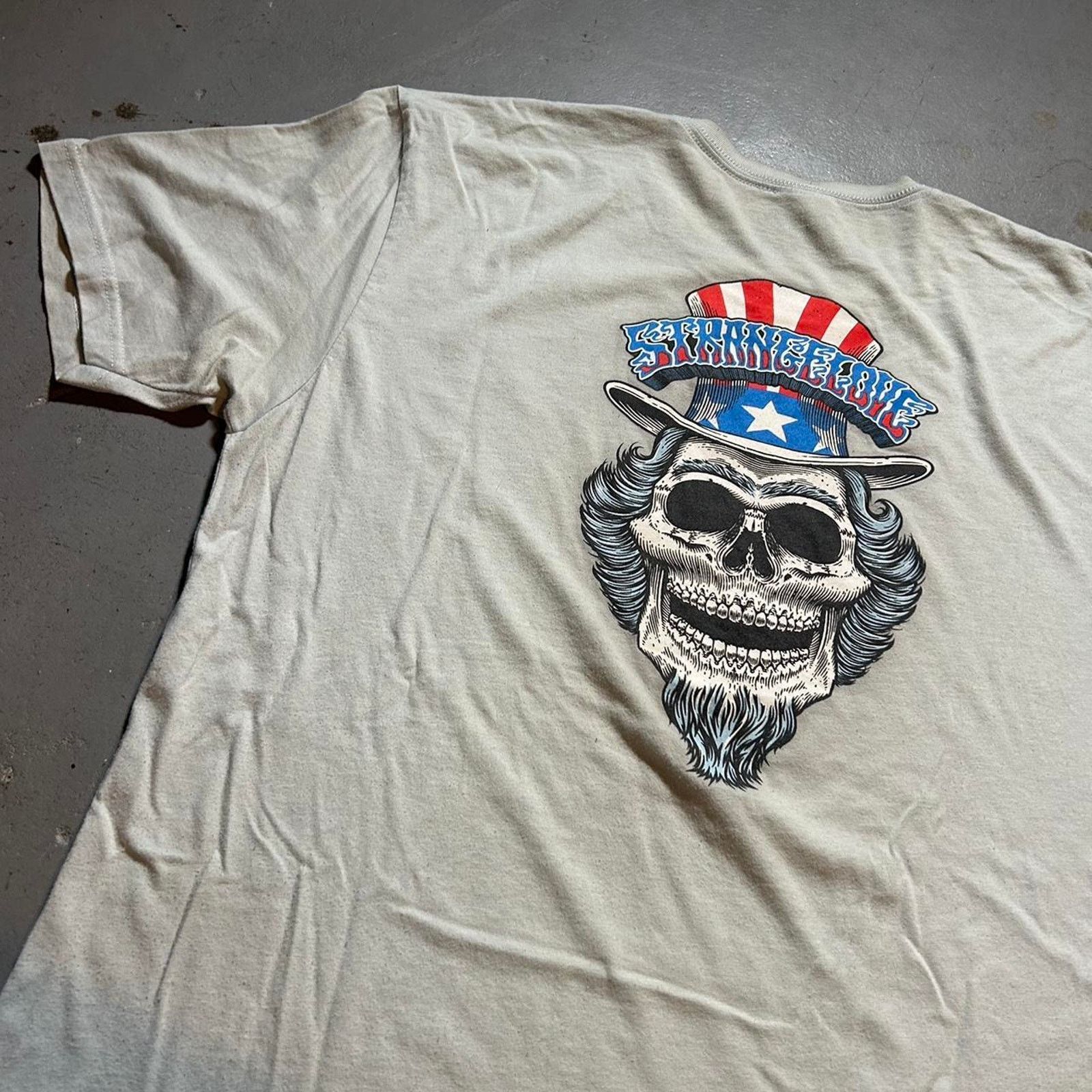 Element Strangelove skateboards thrashed tee shirt Size US XL / EU 56 / 4 - 4 Thumbnail