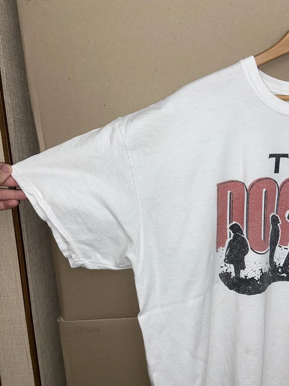 Band Tees VINTAGE THE DOORS PEOPLE ARE STRANGE ROCK BAND TEE T SHIRT Size US XXL / EU 58 / 5 - 8 Thumbnail