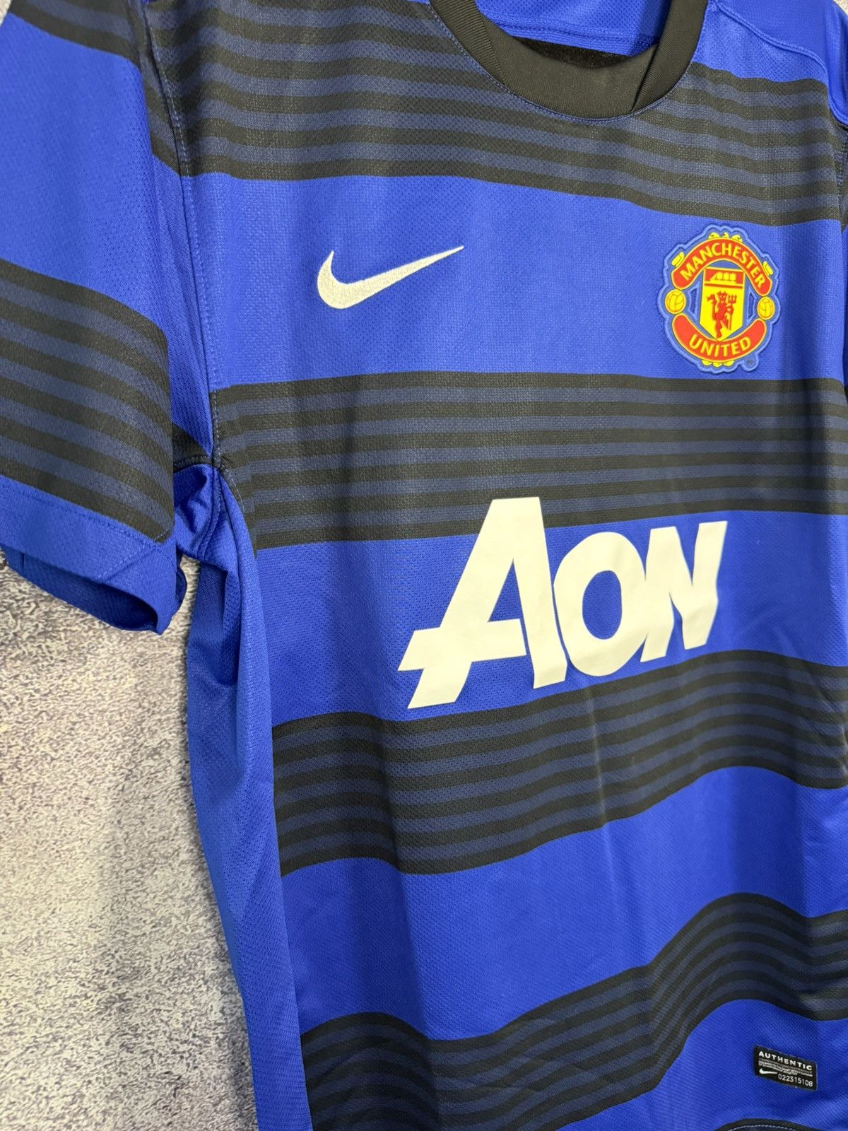 Nike × Vintage Vintage Manchester United 2011/12 Nike Jersey blokcore Size US L / EU 52-54 / 3 - 7 Thumbnail