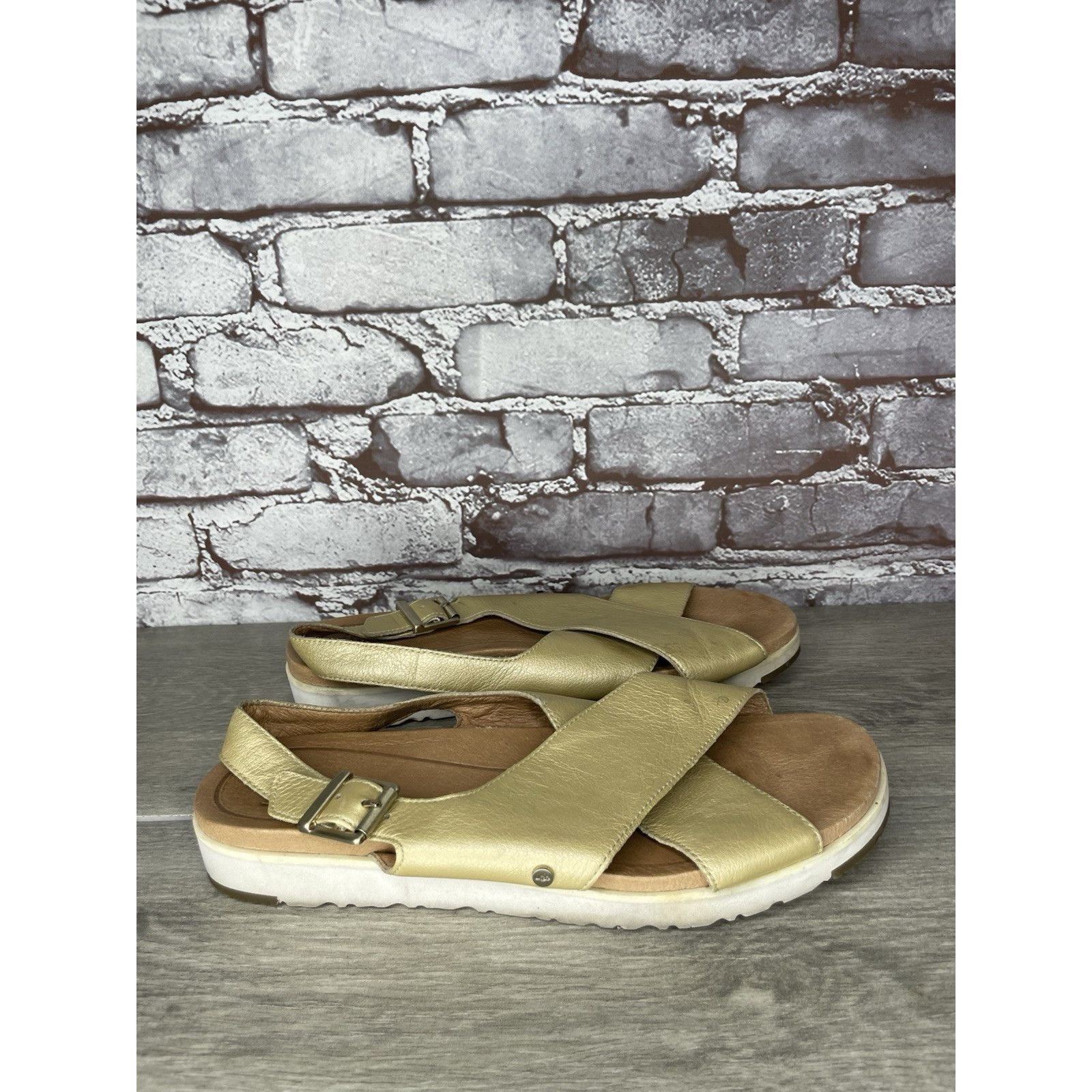 Ugg UGG Gold Leather Kamile Cross Strap Comfort Sandals Women Sz Size US 10 / IT 40 - 20 Thumbnail
