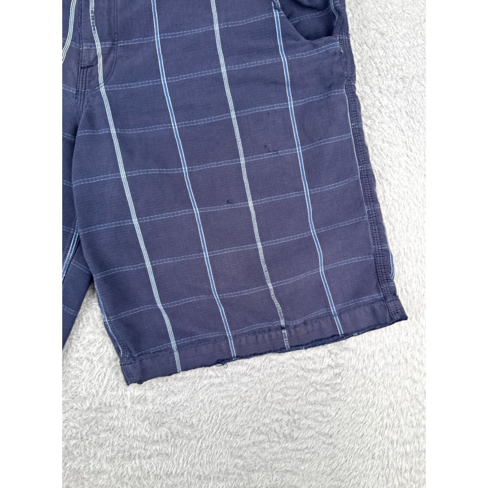 The North Face VINTAGE The North Face Shorts Mens 38 Blue Plaid Rip-Stop Fabric Cotton Blend Chino READ Size US 38 / EU 54 - 2 Thumbnail