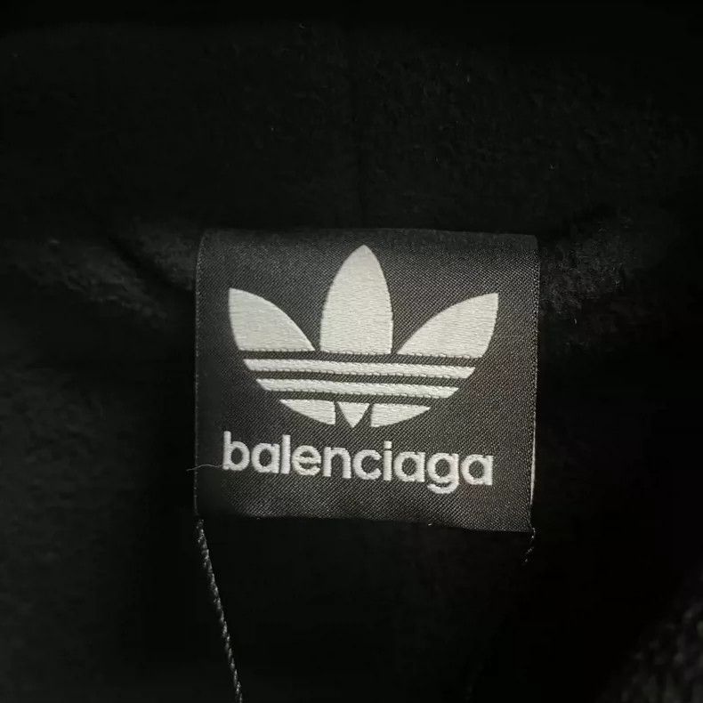 Balenciaga Balenciaga Black polar fleece embroidered logo zip-up hood Size US M / EU 48-50 / 2 - 3 Thumbnail