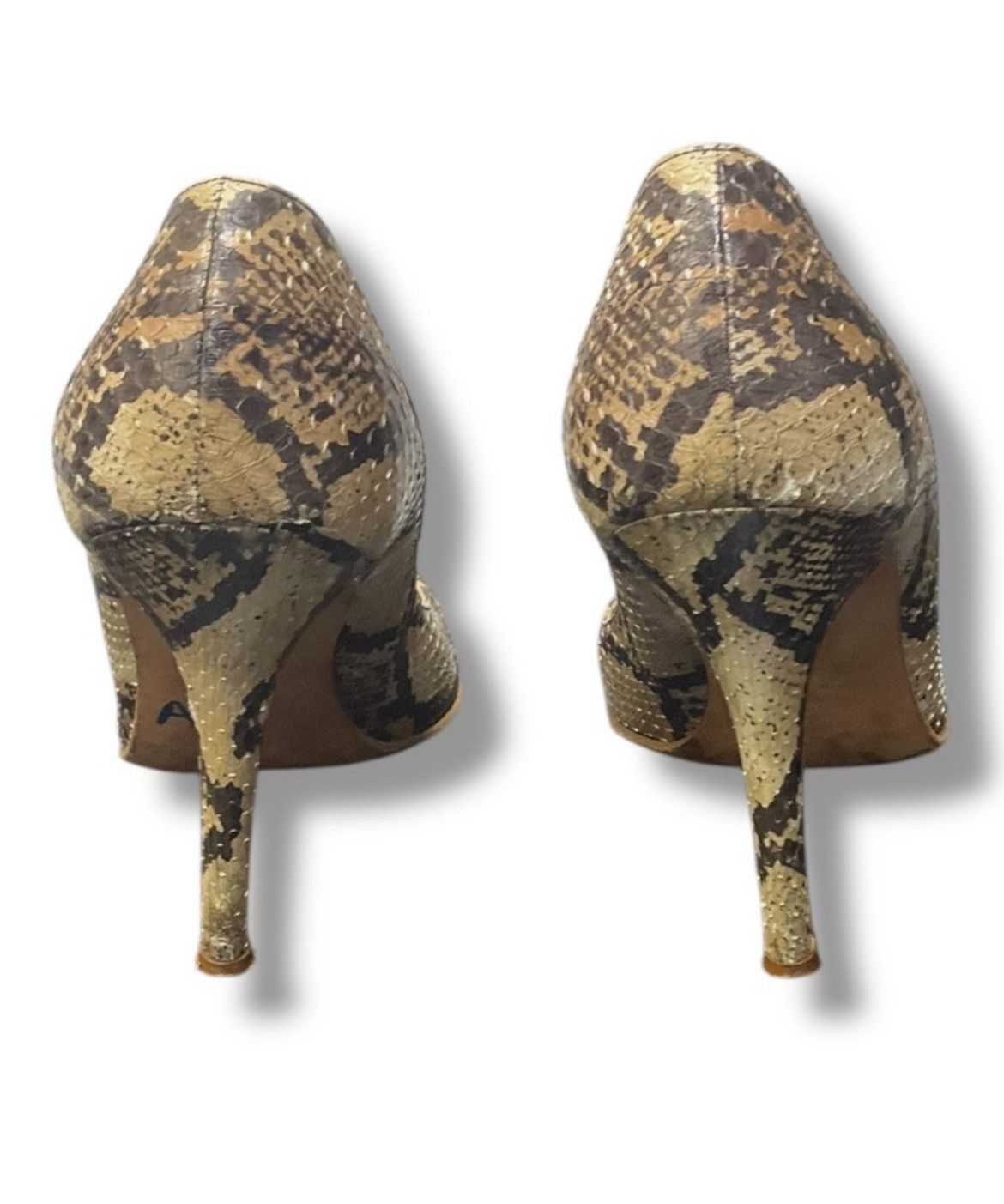 Manolo Blahnik Manolo Blahnik Snakeskin Stiletto‎ Pumps EU 38 (US 7.5–8) Size US 8 / IT 38 - 5 Thumbnail
