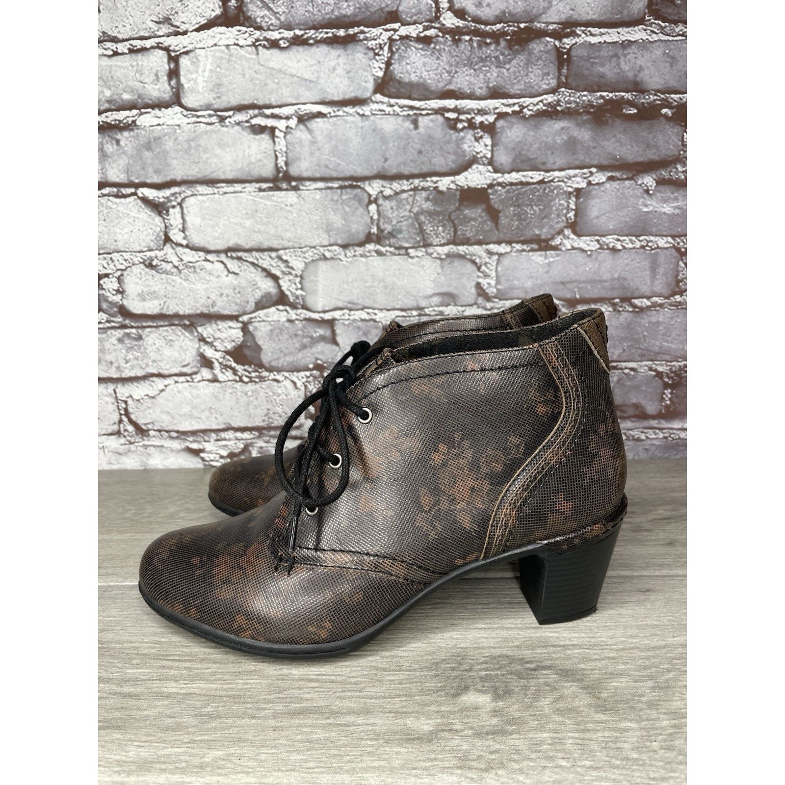 Rockport ROCKPORT Cobb Hill Rashel Brown FLoral Leather Lace Booties Size US 9 / IT 39 - 21 Thumbnail