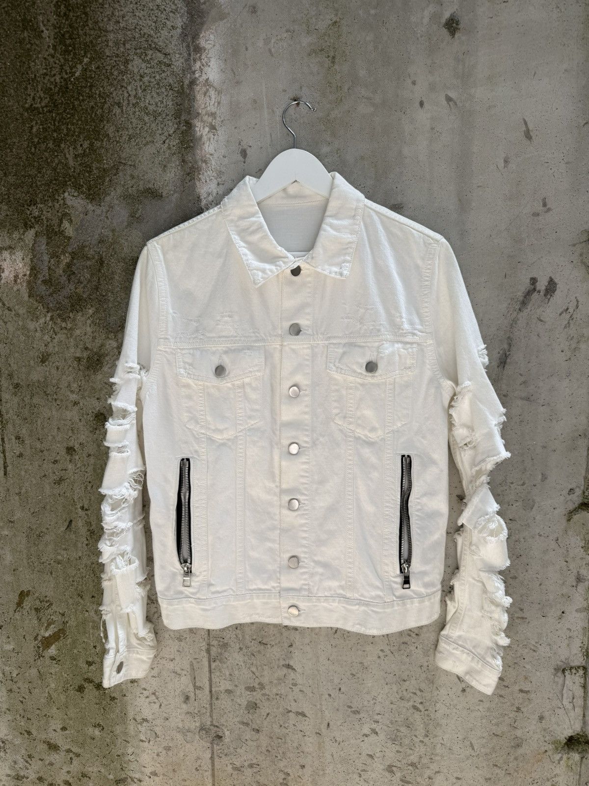 Balmain SS18 Balmain White Destroyed Denim Jacket Size US XS / EU 42 / 0 - 1 Thumbnail