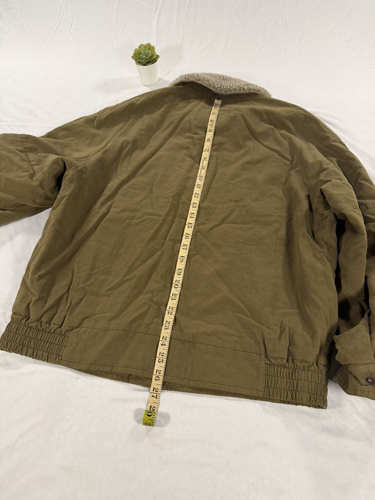 Burberry VTG Burberry Bomber Coat Faux Fur Collar Size M / 18 Olive Size US M / EU 48-50 / 2 - 11 Thumbnail