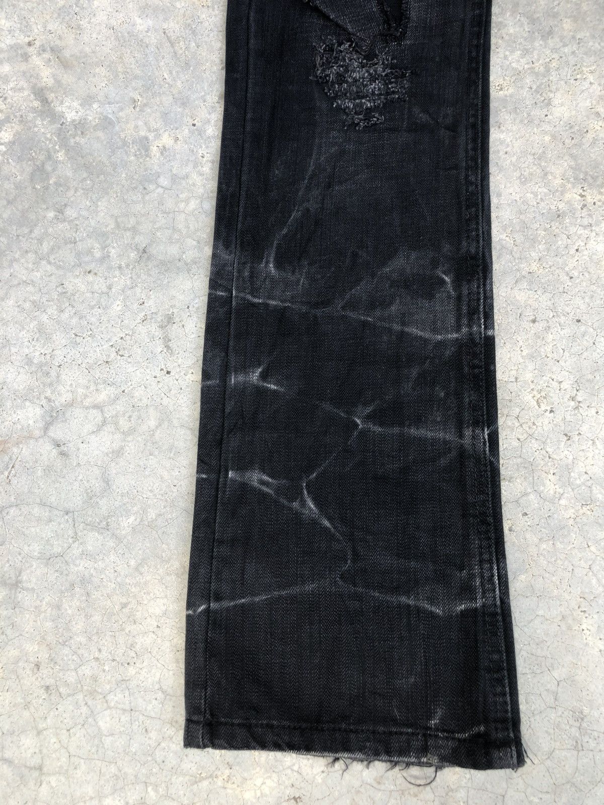 Who Decides War Philsdox Flared Jeans Bootcut Distressed Size US 31 - 6 Thumbnail