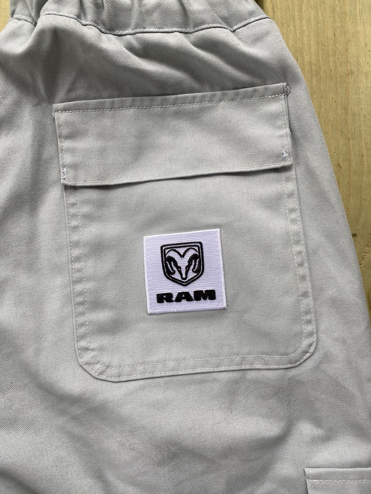 Vintage Vintage gray dodge ram cargo pants Size US 36 / EU 52 - 2 Thumbnail