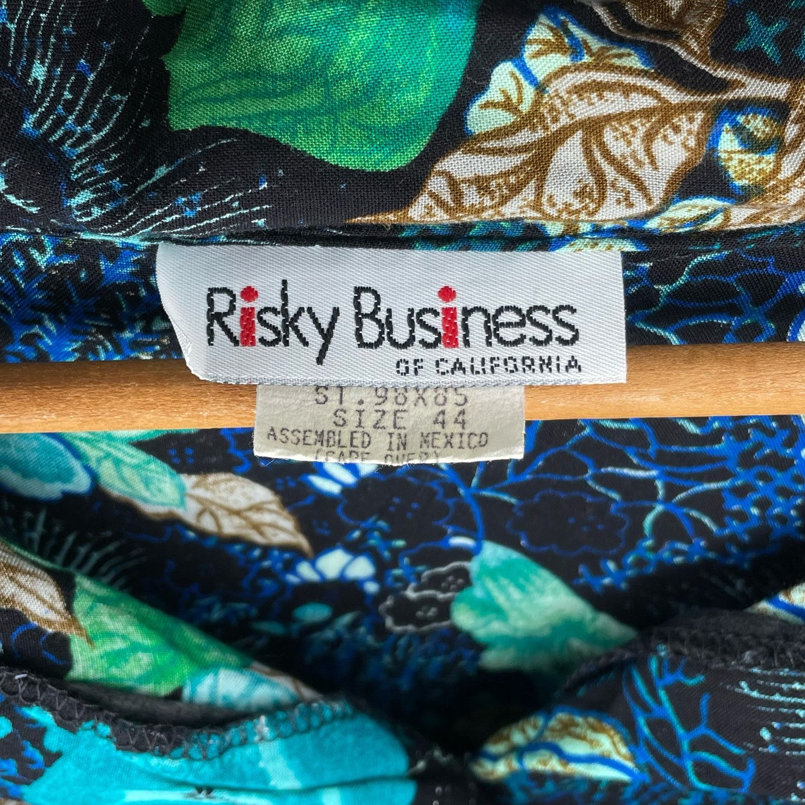 Vintage Vintage Risky Business Rayon Long Button Down Size XL / US 12-14 / IT 48-50 - 6 Thumbnail