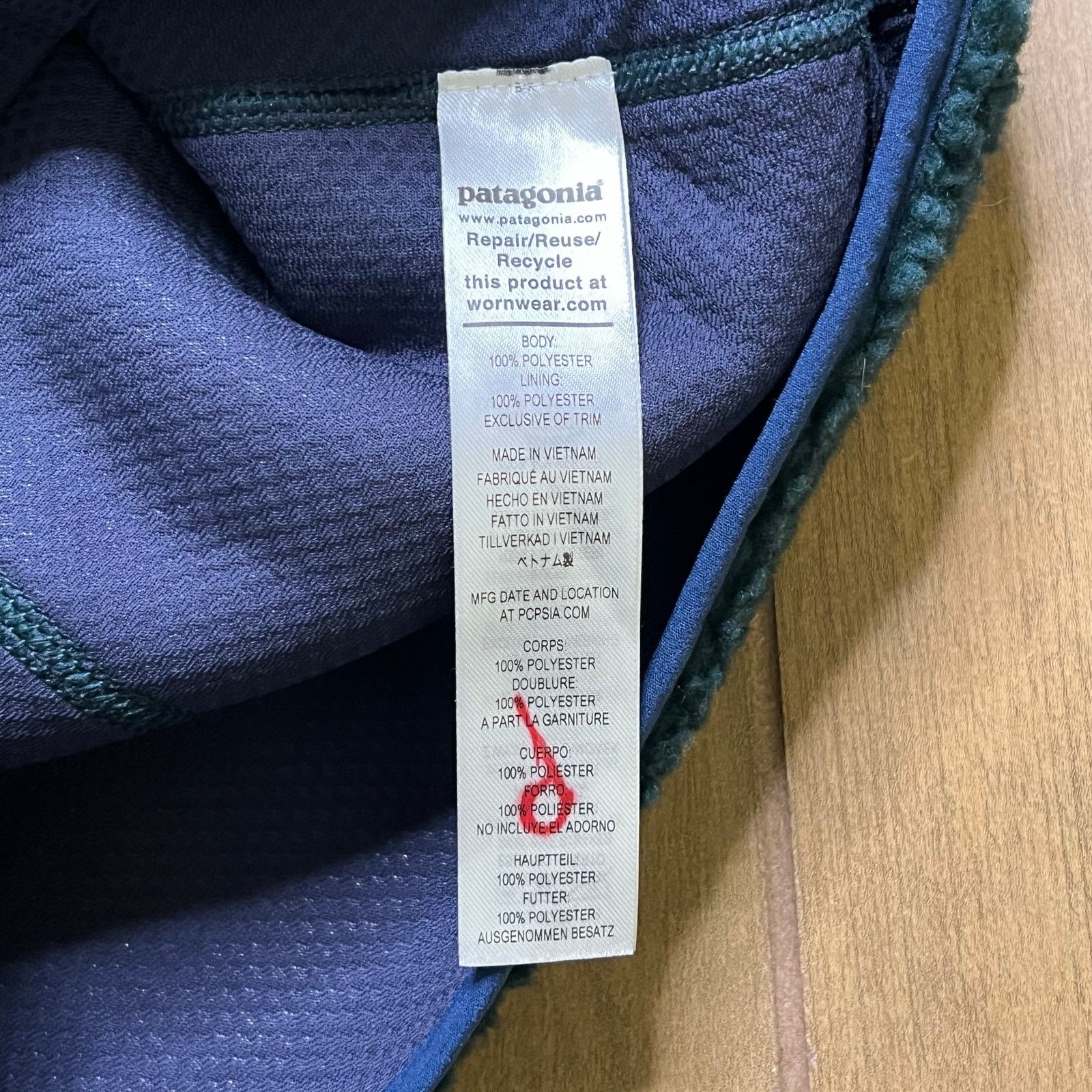 Patagonia Patagonia Women's Classic Retro-X Fleece Jacket Sz Small Size US S / EU 44-46 / 1 - 5 Thumbnail