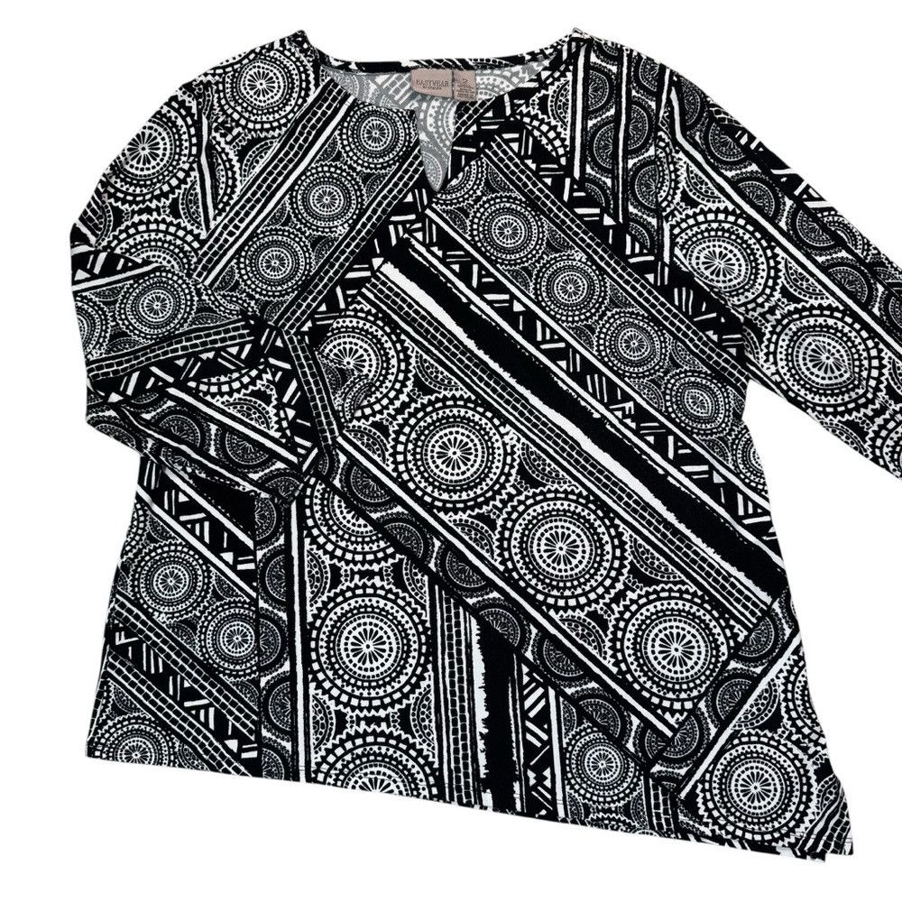 Chicos Easywear By Chico's Asymmetrical Hem 3/4 Sleeve Tunic Blous Size L / US 10 / IT 46 - 2 Thumbnail
