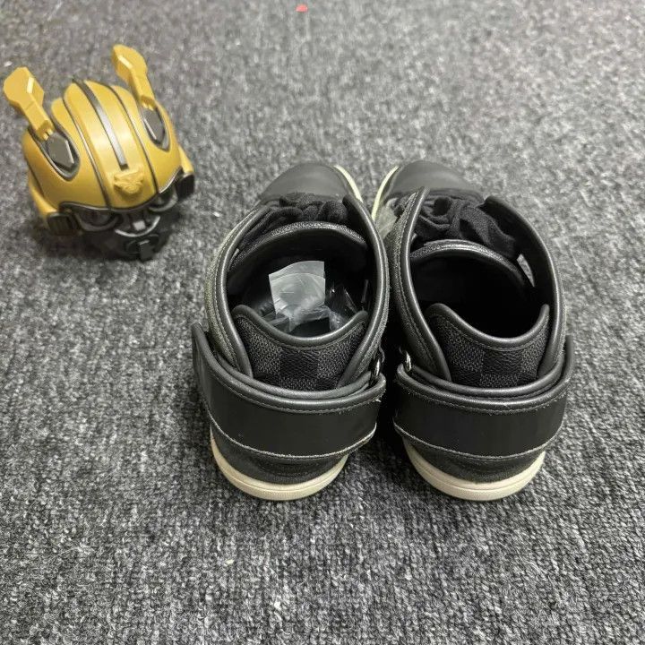 Louis Vuitton Louis Vuitton Black High-Top Sneakers for Men -2508 Size US 8.5 / EU 41-42 - 3 Thumbnail