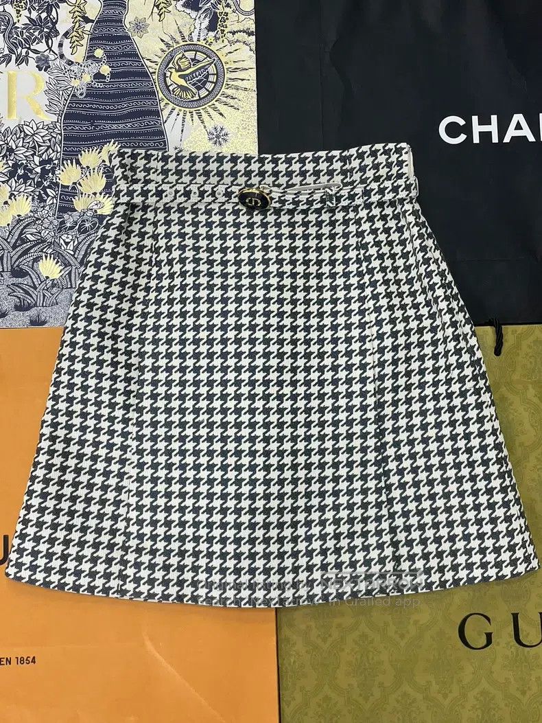 Dior Dior Blue and white checkered skirt Size 42" / US 20 - 1 Thumbnail