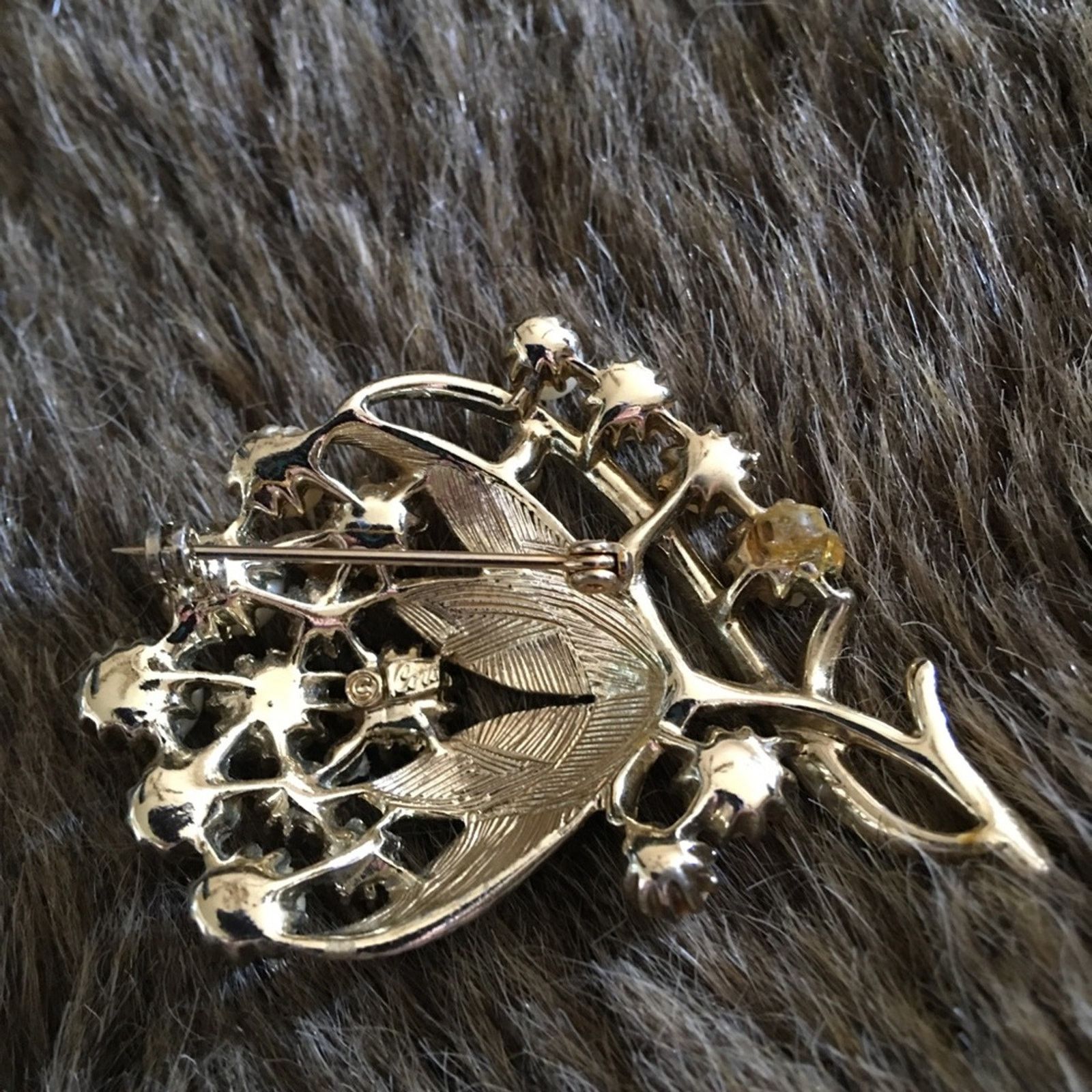 Vintage Vintage 50s Coro faux pearl gold cluster brooch Size ONE SIZE - 2 Thumbnail