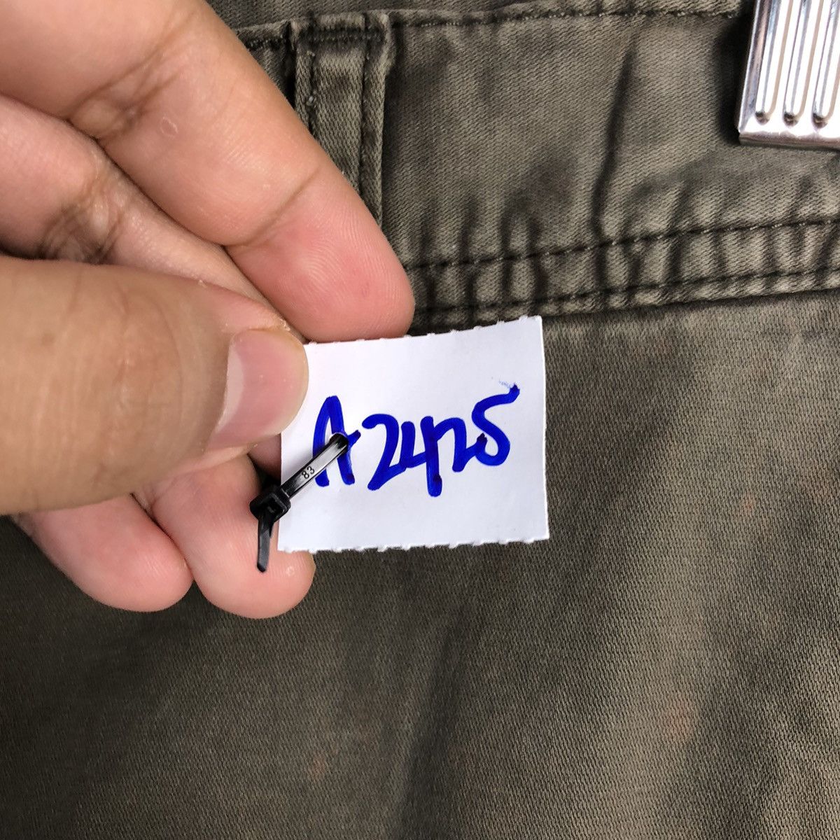 Japanese Brand Uniqlo Green japan utility Cargo Multipocket Pants #A2425 Size US 35 - 13 Thumbnail