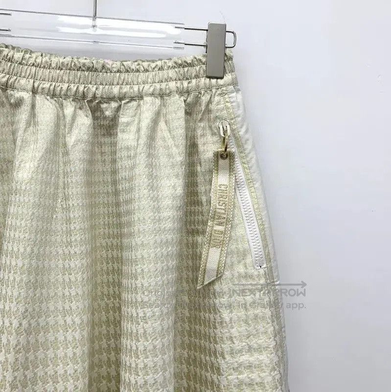 Dior Dior Beige Women's Half Skirt . Size 23" - 3 Thumbnail
