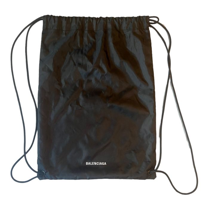 Balenciaga best sale string bag