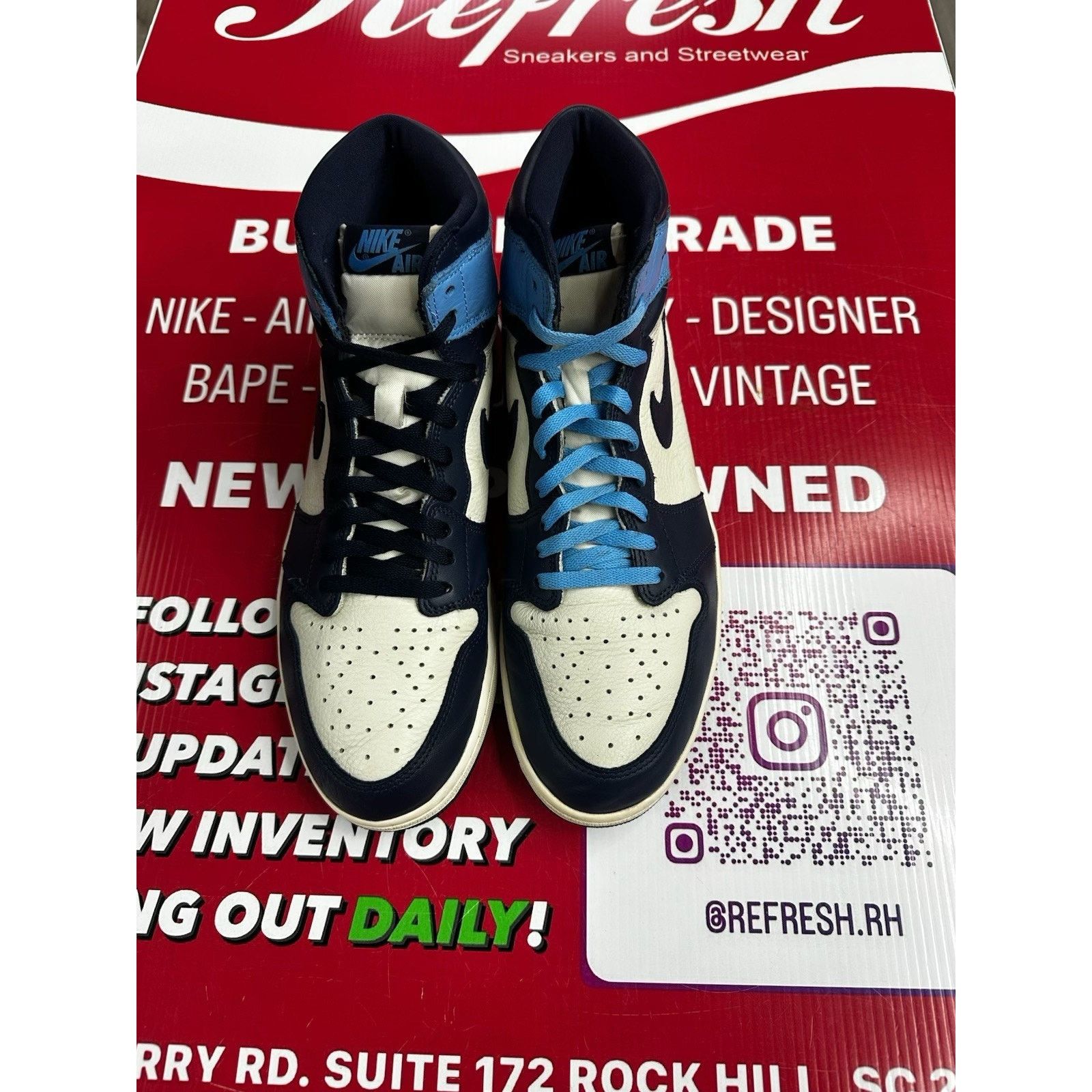 Jordan Brand Air Jordan Retro 1 Obsidian Size 13, 555088-140 Size US 13 / EU 46 - 4 Thumbnail