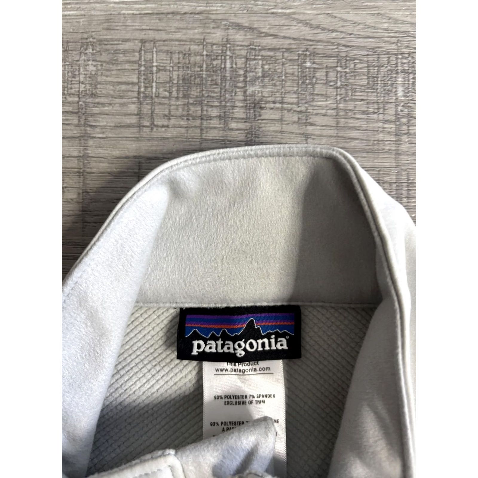 Patagonia Patagonia Vest Womens Medium Gray Softshell Full Zip Pockets Logo Outdoor Size M / US 6-8 / IT 42-44 - 4 Thumbnail