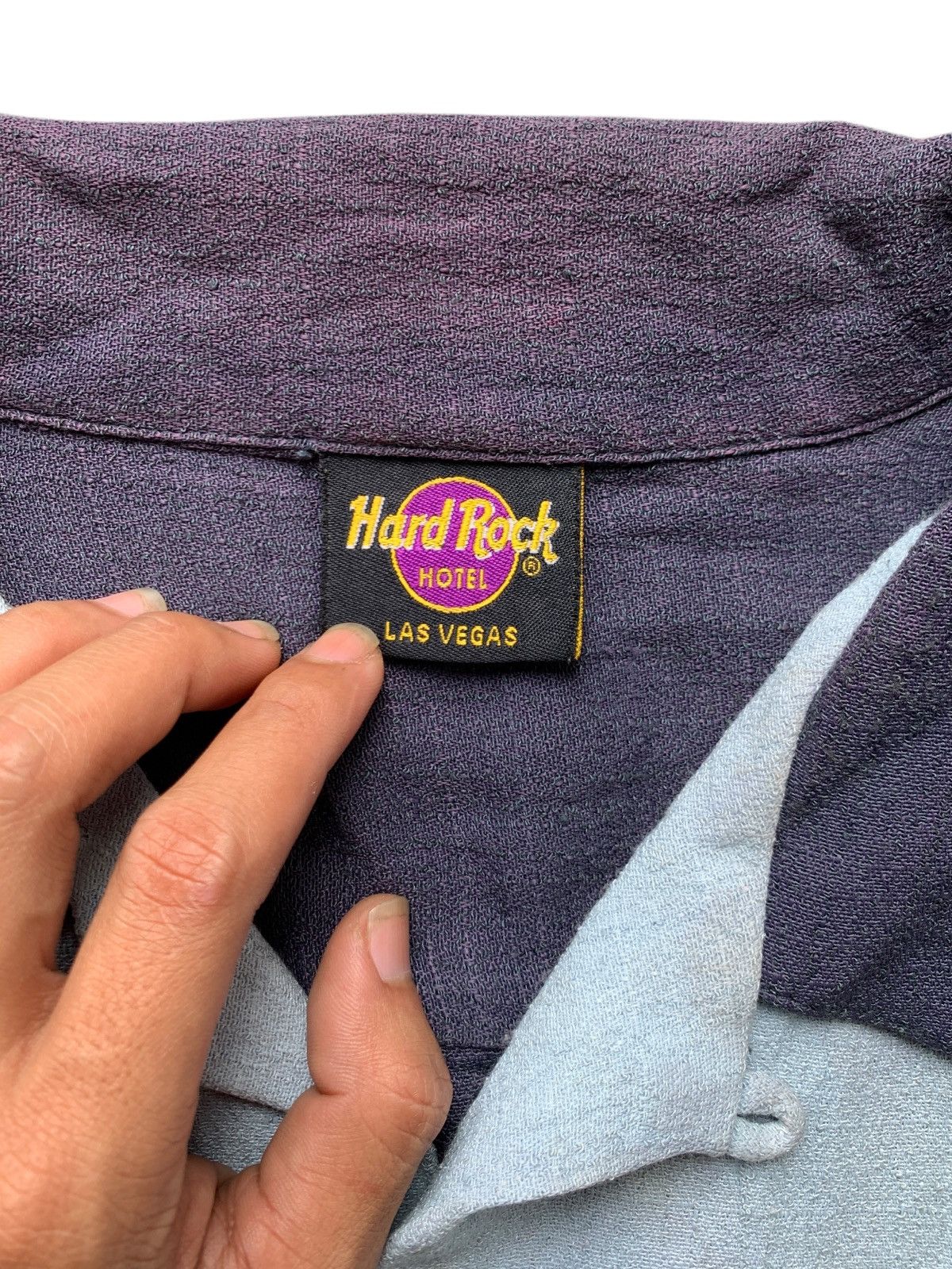Hard Rock Cafe × Vintage × Vision Streetwear Vintage Hard Rock Cafe Shirt Size US XL / EU 56 / 4 - 5 Thumbnail