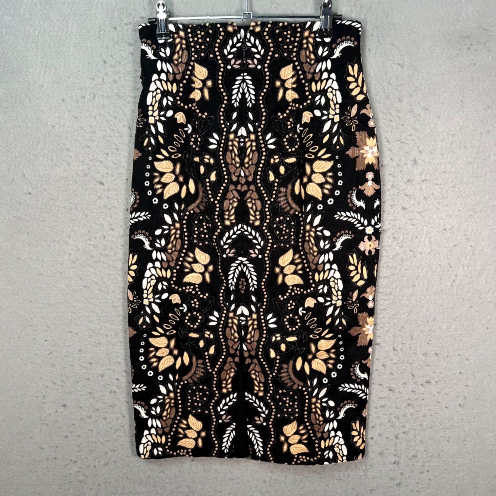 Vintage Eva Mendes New York & Company Black & Gold Floral Pencil Skirt Womens Size 0 Size 25" / US 0 / IT 36 - 2 Thumbnail
